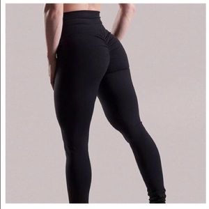 Black “push up” leggings